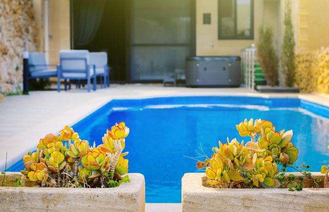 3 Bedroom Apartment With Private Pool and hot tub - Foto 2