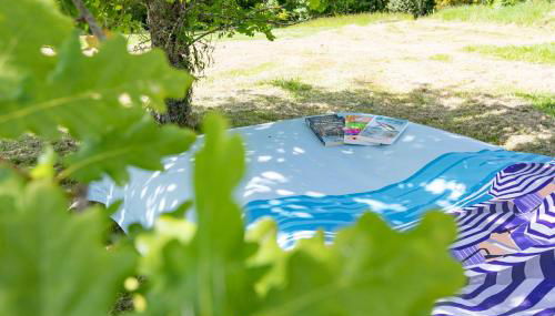 Gîte Jean Montet, piscine chauffée partagée, Wifi, salle de jeux, animaux de la ferme - Foto 5, Garden