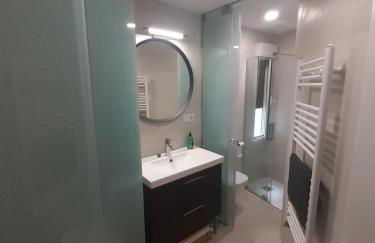 Moderno, céntrico. Perfecto para familias. - Foto 13