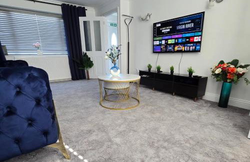 Luxury Modern Comfy 3BR House Contractors Family - Foto 18