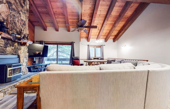 Mammoth Pines #02 - Year-round Activities! - Foto 18