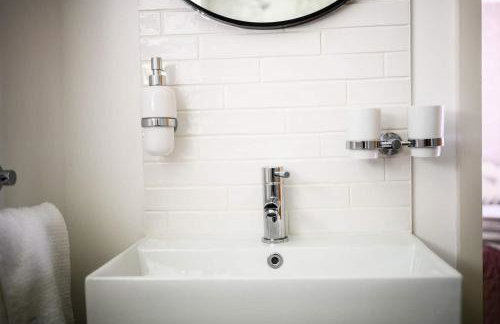 The Barn House - Swimming Pond,Jacuzzi,Chicks! - Foto 14