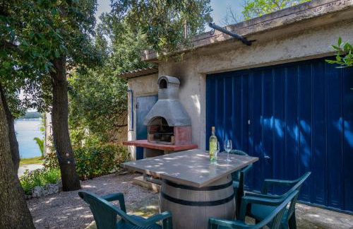 Sea apartment by beach Vine, olive oil tasting, kajaks, grill - Photo 21