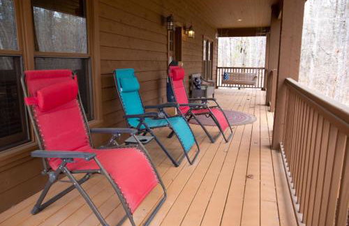 Secluded Cabin - Games, Fire Pit, Hot Tub, Pet OK - Foto 35