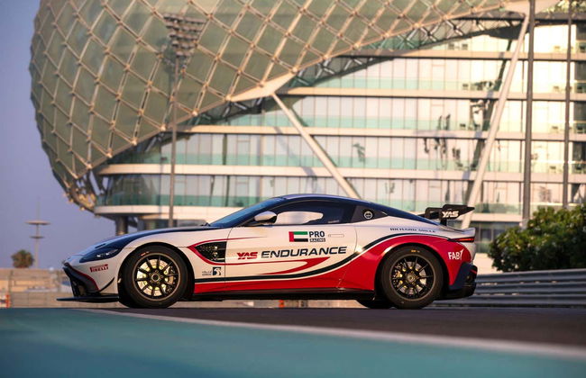 Condução de um Aston Martin GT4 no Circuito Yas Marina - Foto 4