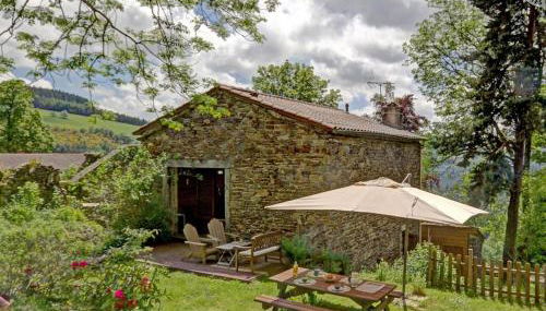 Gîte confortable avec vue imprenable près de Saint-Étienne - FR-1-496-38 - Foto 2