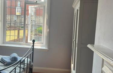 Brook Lodge Roof Terrace Apartment - Photo 17