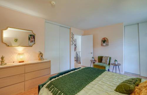 Lovely Concord Townhome Retreat with Community Pool! - Foto 16