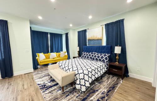 LUX Spacious Townhouse 4BR in DC - Photo 20