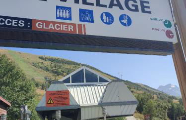 Studio les 2 Alpes au Village 1800m-Commerces et télésiège à 50m-Retour ski au pied - Photo 18