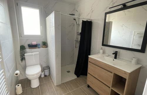 Gite De La Fontaine Avec Jaccuzi - Foto 15