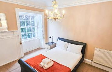 Russel House - 4 Bedroom - The Royal Mile - Photo 27