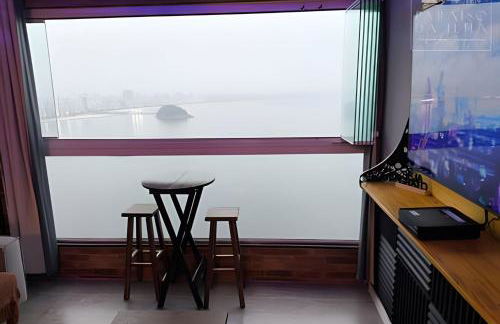 Apartamento Chalé da Ilha - Ar Cond e Super VISTA - Foto 13