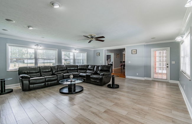 A Large Tropical 7 Bedroom Estate by RedAwning - Foto 41