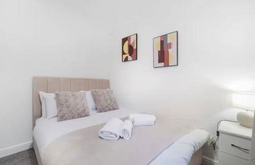 Esher House - Photo 6