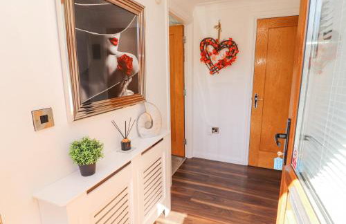 Bowness 66 - Photo 15