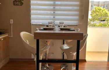 Apartamento Completo 2 Quartos com AC em Blumenau à 10min Vila Germânica, Tv a cabo e Premiere, ideal para família, Fácil acesso para Pomerode - Foto 3