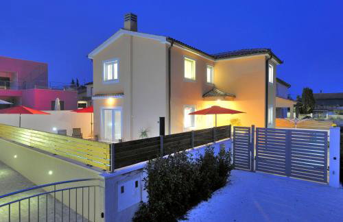 Villa with private pool in village Jadreški - Foto 33