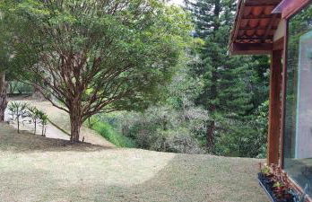 Chalé Araras Itaipava - Refúgio na Serra ,natureza ,clima fresco , ar puro - Foto 16