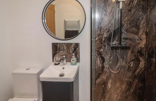 The Old Parlour - Photo 13