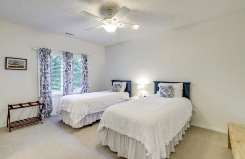 The Bella Vista Lakeside Treehouse Dock and Kayaks! - Photo 30