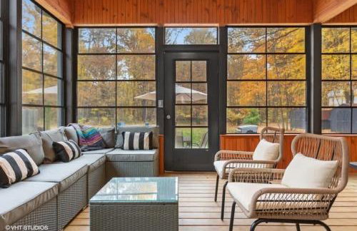 The Dakota by Juniper Holiday + Home - Photo 14