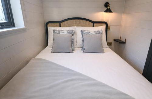 Staining Luxury Lodges - Photo 5