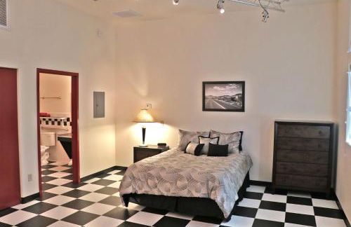 Brunswick Studio 102 - Photo 4