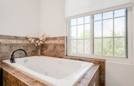 The Outlook - Spa and deck views of Hill Country - Foto 87