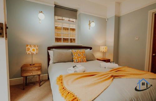 Unique Boathouse, detached free parking x4 cars - Foto 67