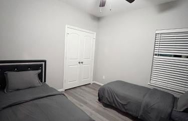 Stunning 3BR Home Near Downtown Houston - Sleeps 8 - Foto 59