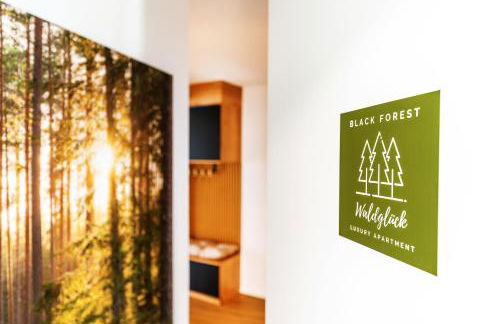 Black Forest Luxury Apartment Waldglück mit Sauna - Foto 2