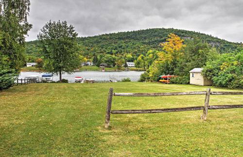 Steps From Lake George! 8-Acre Home with Dock Access - Foto 29