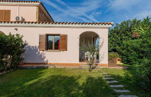 Appartamento Residenziale Trilocale 4 posti letto via Sardegna San Teodoro - Foto 3