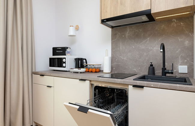 Jantaris Apartments by Renters - Photo 20