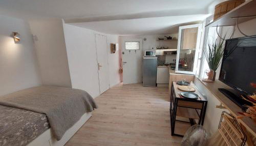 Hyères studio refait à neuf dans la cité médiévale - Foto 4