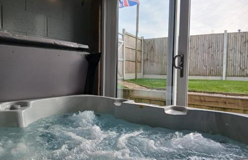 The Sunset "with private Hot tub" - Foto 28