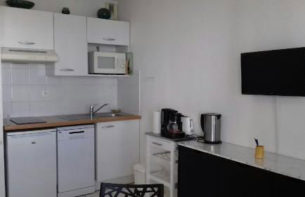 studio idéal couple 2 enfants, bien situé, calme - Foto 5