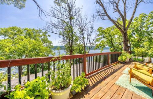 4 Bedroom 2 Bathroom Lake Heaven with 50ft lakefront on Honeoye lake - Foto 55