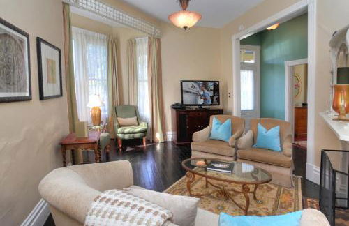 Santa Barbara Classic by Paradise Retreats - Photo 8