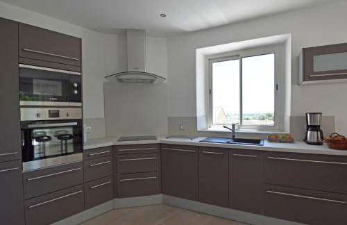 Peaceful Poolside Escape - Foto 12