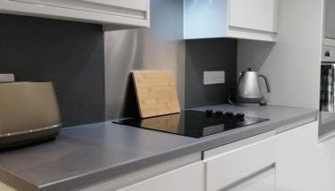 Modernised 3 Bed House - Photo 5