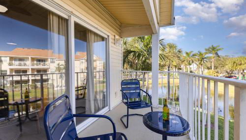 Pondview Modern Farmhouse Condo Half Mile to Beach - Foto 5