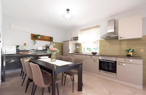 Villa Coridigo - Unique High Position, Panorama Nature View, Cozy Dining Terrace, Fenced Property - Foto 46