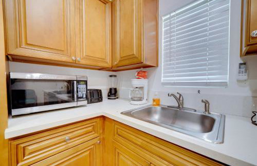 Work and Play! Studio Retreat 2 Mi to Dtwn Riverside - Foto 16