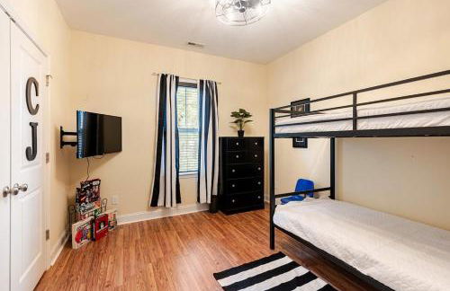 Colorful home sleeps up to 8 - Foto 41