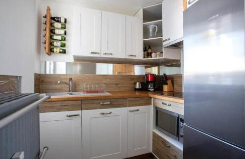 Grand Studio neuf face port et plage, parking privé - Foto 12