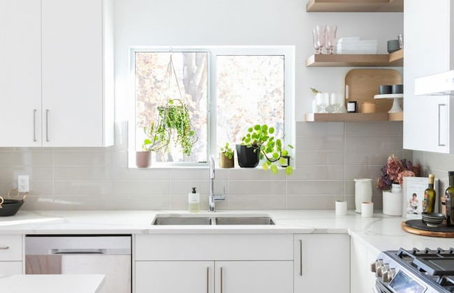 DT 3-lvl Townhouse w Rooftop Patio - Photo 11