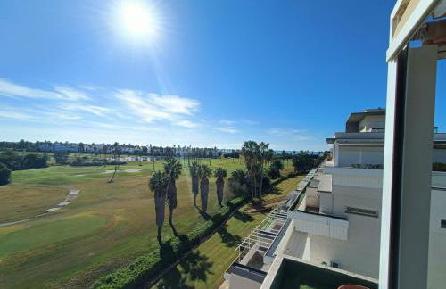 artQhost Costa Ballena Penthouse Ocean and Golf views & Free Parking - Photo 26