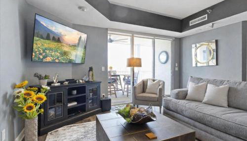 Modern Decor, Views, Grill, Workstation, Boat + 2 PWC Slips & Resort-Style Amenities - Foto 2